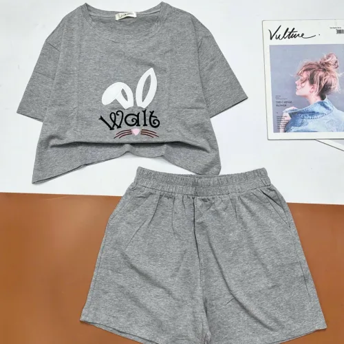 đồ bộ quần đùi áo crop top  tay ngắn in chữ Wait