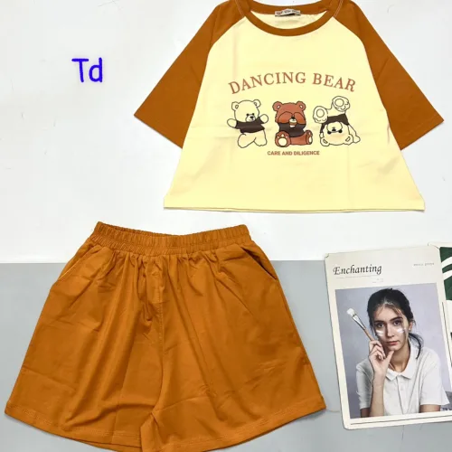 đồ bộ quần đùi áo crop top  tay ngắn in hình ba chú gấu