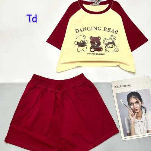 đồ bộ quần đùi áo crop top  tay ngắn in hình ba chú gấu