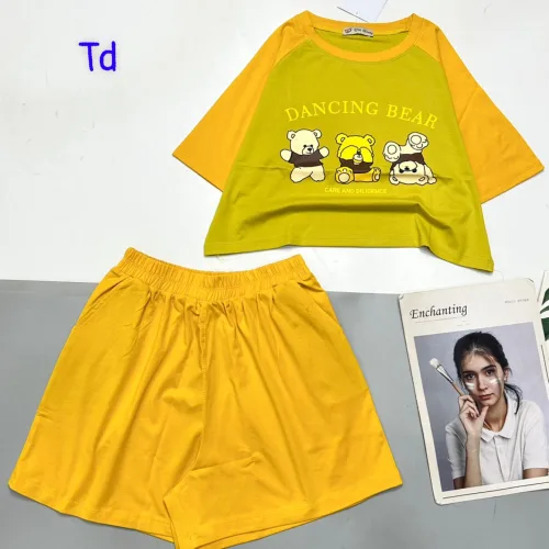 đồ bộ quần đùi áo crop top  tay ngắn in hình ba chú gấu
