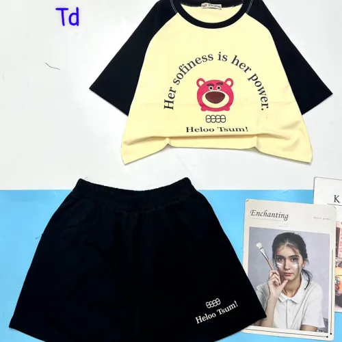 đồ bộ quần đùi áo crop top  tay ngắn in hình gấu