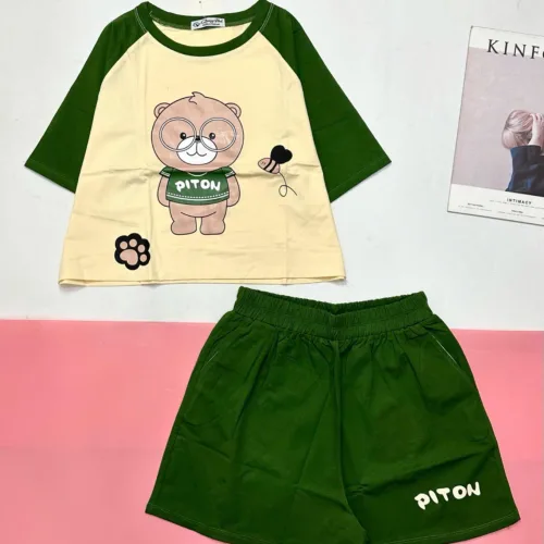 đồ bộ quần đùi áo crop top  tay ngắn in hình gấu đeo kính