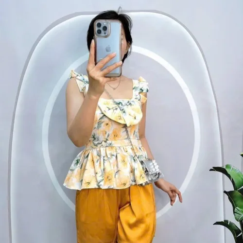 Đồ bộ quần đùi áo dây cổ vuông hoạ tiết nơ trước ngực
