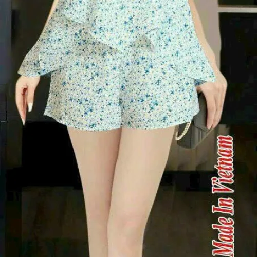 Đồ bộ quần đùi áo dây xẻ tà hoạ tiết mặc nhà
