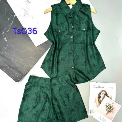 Đồ bộ quần đùi áo sát nách cổ bẻ chấm bi