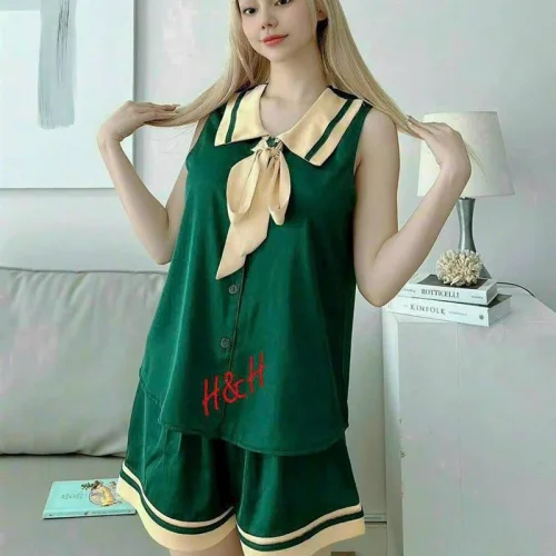 Đồ bộ quần đùi áo sát nách cổ lá sen