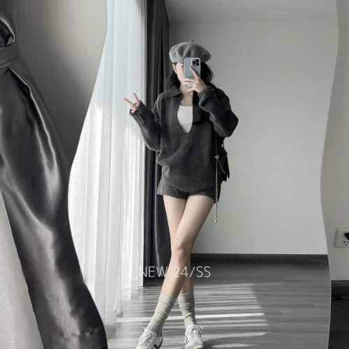 đồ bộ quần đùi áo tay dài phối áo dây trong