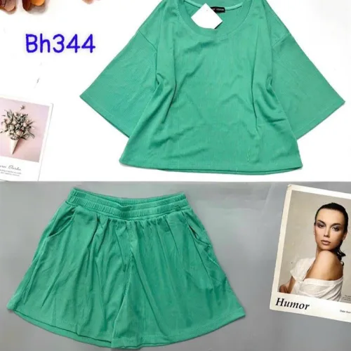 Đồ bộ quần đùi áo tay lửng cổ tròn màu trơn