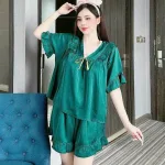 Đồ bộ quần đùi áo tay lửng cổ v màu trơn