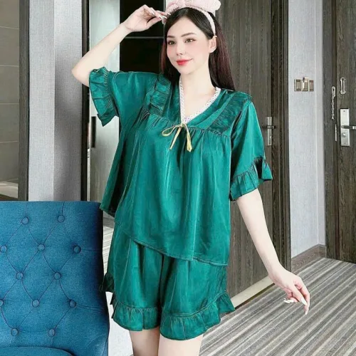 Đồ bộ quần đùi áo tay lửng cổ v màu trơn
