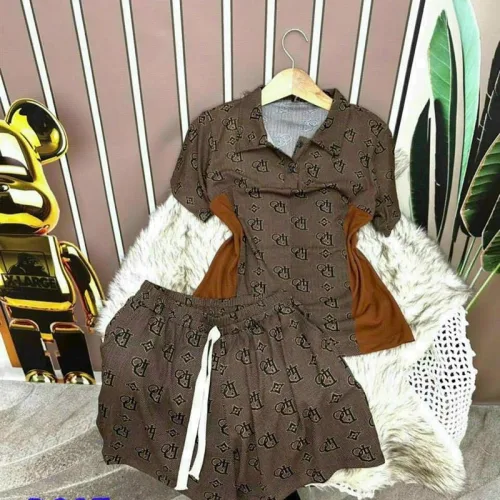 Đồ bộ quần đùi áo tay ngắn cổ bẻ hoạ tiết