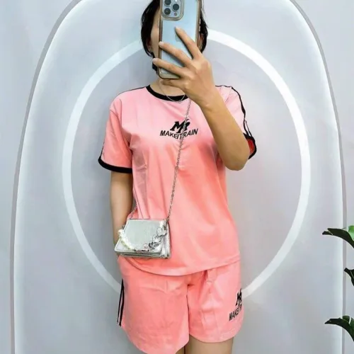 Đồ bộ quần đùi áo tay ngắn cổ tròn in chữ