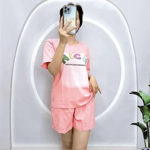 Đồ bộ quần đùi áo tay ngắn cổ tròn in chữ