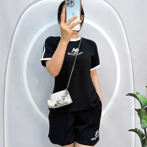 Đồ bộ quần đùi áo tay ngắn cổ tròn in chữ