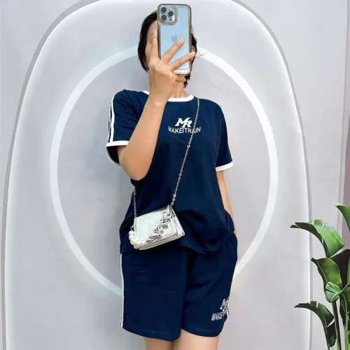 Đồ bộ quần đùi áo tay ngắn cổ tròn in chữ