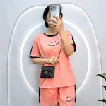 Đồ bộ quần đùi áo tay ngắn cổ tròn in chữ
