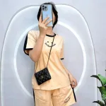 Đồ bộ quần đùi áo tay ngắn cổ tròn in chữ