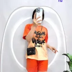 Đồ bộ quần đùi áo tay ngắn cổ tròn in chữ