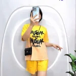 Đồ bộ quần đùi áo tay ngắn cổ tròn in chữ 2 màu
