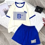 Đồ bộ quần đùi áo tay ngắn cổ tròn in chữ B