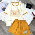 Đồ bộ quần đùi áo tay ngắn cổ tròn in chữ B