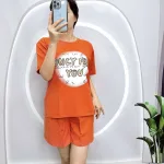 Đồ bộ quần đùi áo tay ngắn cổ tròn in hình