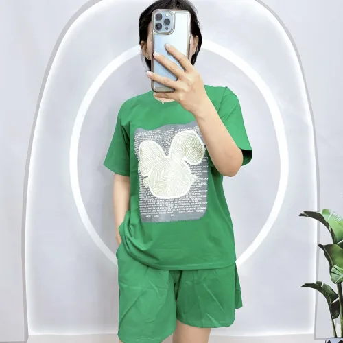 Đồ bộ quần đùi áo tay ngắn cổ tròn in hình