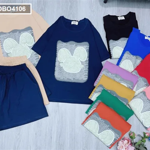 Đồ bộ quần đùi áo tay ngắn cổ tròn in hình