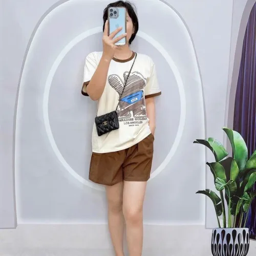 Đồ bộ quần đùi áo tay ngắn cổ tròn in hình