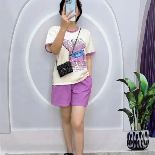 Đồ bộ quần đùi áo tay ngắn cổ tròn in hình