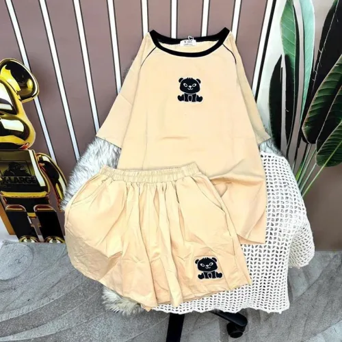 Đồ bộ quần đùi áo tay ngắn cổ tròn in hình