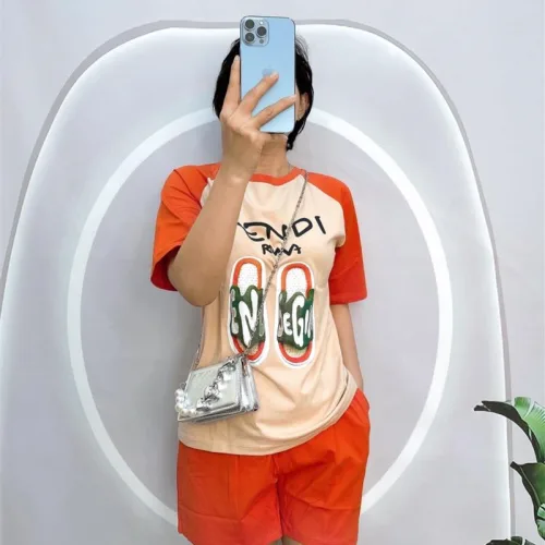 Đồ bộ quần đùi áo tay ngắn cổ tròn in hình dép