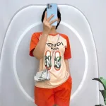 Đồ bộ quần đùi áo tay ngắn cổ tròn in hinh đôi dép
