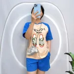 Đồ bộ quần đùi áo tay ngắn cổ tròn in hinh đôi dép