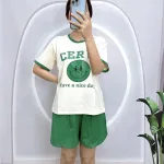 Đồ bộ quần đùi áo tay ngắn cổ tròn in hình mặt cười