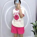 Đồ bộ quần đùi áo tay ngắn cổ tròn in hình mặt cười