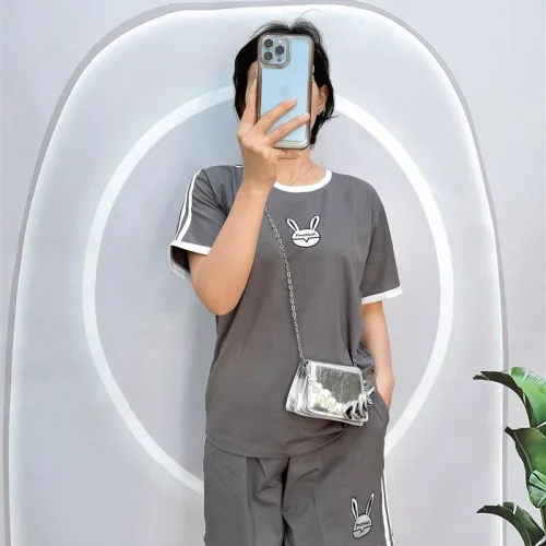Đồ bộ quần đùi áo tay ngắn cổ tròn in hình thỏ