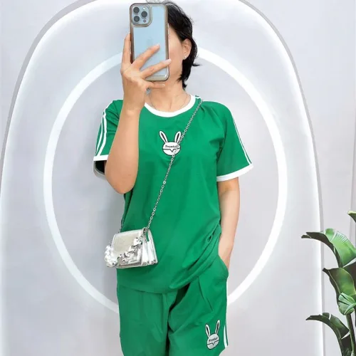 Đồ bộ quần đùi áo tay ngắn cổ tròn in hình thỏ
