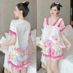 Đồ bộ quần đùi áo tay ngắn cổ v hoạ tiết