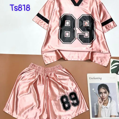 đồ bộ quần đùi áo tay ngắn cổ v in số 89
