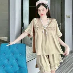 Đồ bộ quần đùi áo tay ngắn cổ v màu trơn