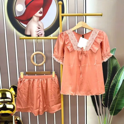 Đồ bộ quần đùi áo tay ngắn cổ v phối ren màu trơn