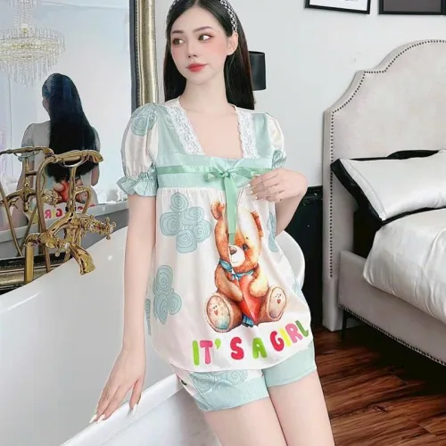 Đồ bộ quần đùi áo tay ngắn cổ vuông hoạ tiết
