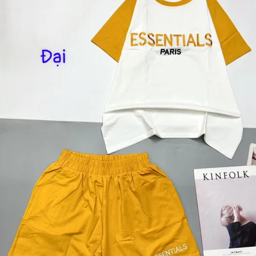đồ bộ quần đùi áo tay ngắn ESSENTIALS