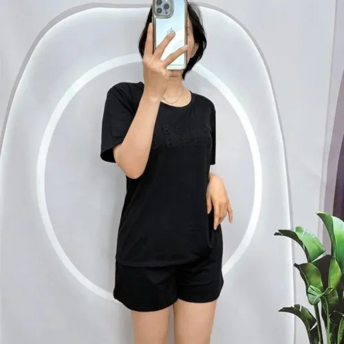 Đồ bộ quần đùi áo tay ngắn in chữ dập nổi form rộng