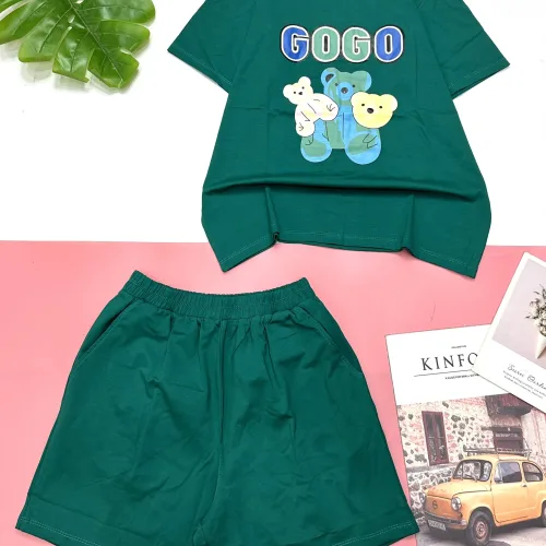 Đồ bộ quần đùi áo tay ngắn in chữ gogo và hình gấu