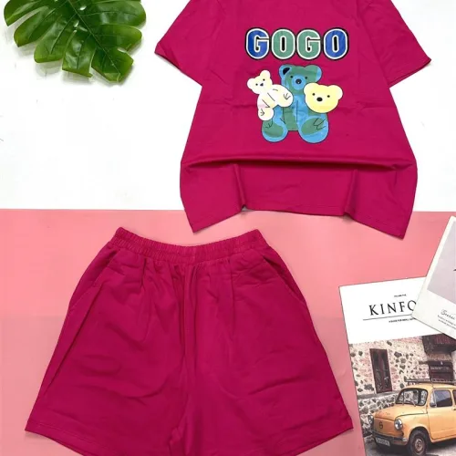 Đồ bộ quần đùi áo tay ngắn in chữ gogo và hình gấu