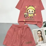 đồ bộ quần đùi áo tay ngắn in chữ LABUBU