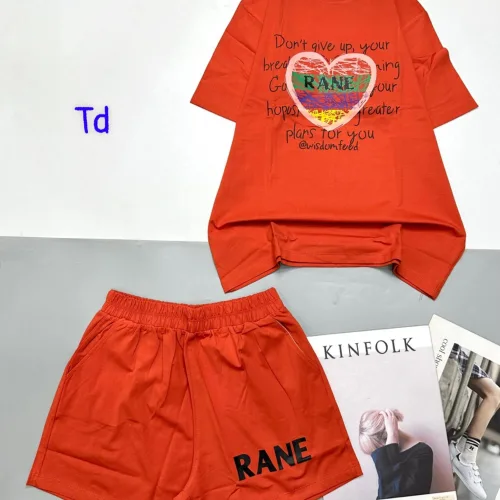 đồ bộ quần đùi áo tay ngắn in chữ RANE
