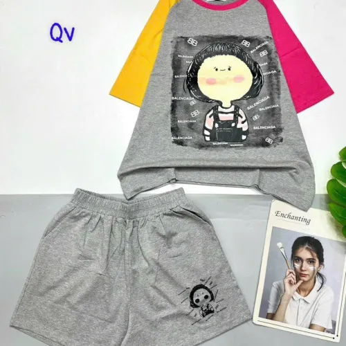 đồ bộ quần đùi áo tay ngắn in hình bé tóc ngang